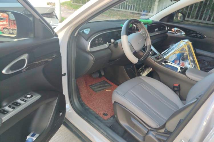 Used Geely Galaxy Geome 2026 Model 310km Youth Edition Driver Seat