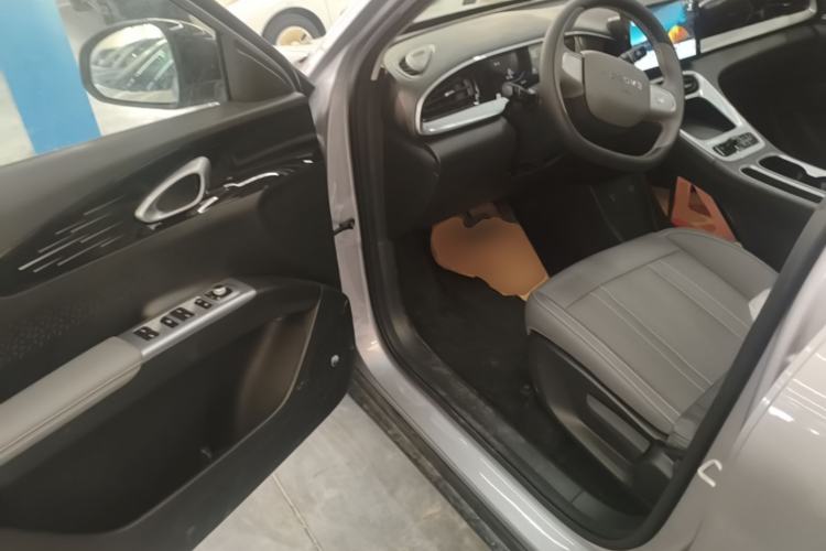 Used Geely Galaxy Geome 2026 Model 310km Youth Edition Driver Seat