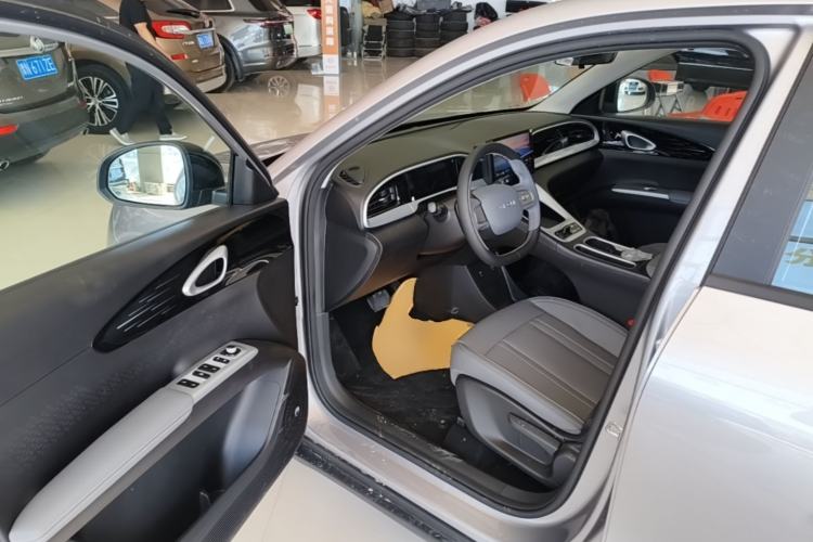 Used Geely Galaxy Geome 2026 Model 310km Youth Edition Driver Seat