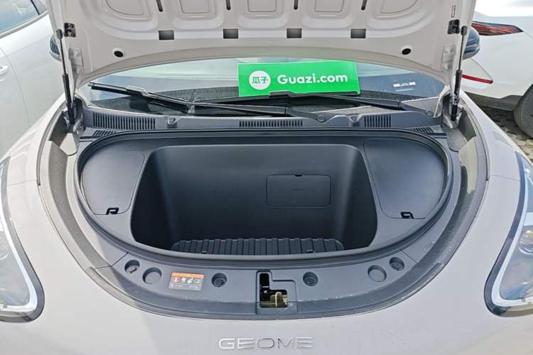Used Geely Galaxy Geome 2026 Model 310km Youth Edition Engine Bay