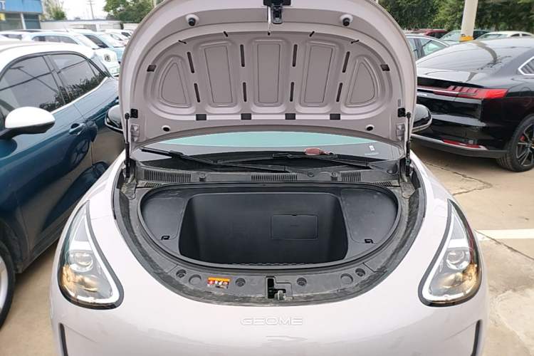 Used Geely Galaxy Geome 2026 Model 310km Youth Edition Engine Bay