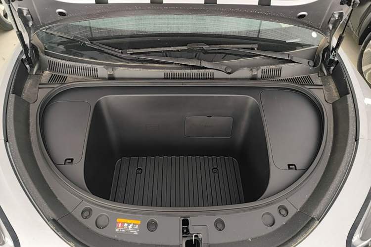 Used Geely Galaxy Geome 2026 Model 310km Dream Edition Engine Bay