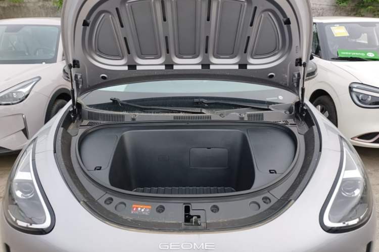 Used Geely Galaxy Geome 2026 Model 310km Youth Edition Engine Bay