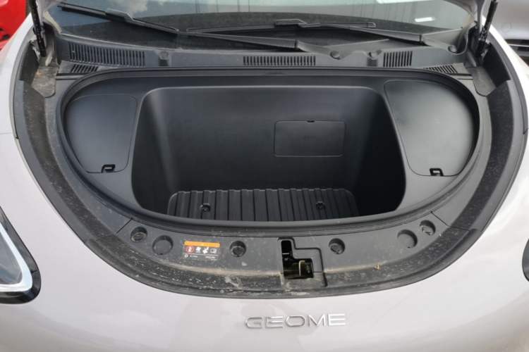 Used Geely Galaxy Geome 2026 Model 310km Youth Edition Engine Bay