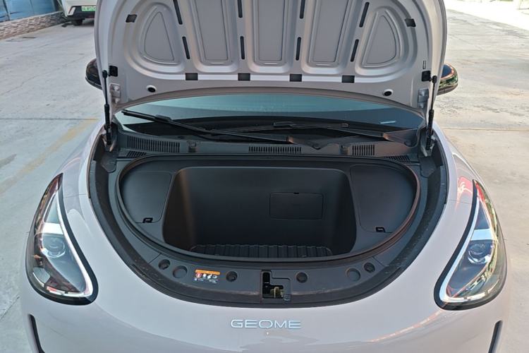 Used Geely Galaxy Geome 2026 Model 410km Carefree Edition Engine Bay