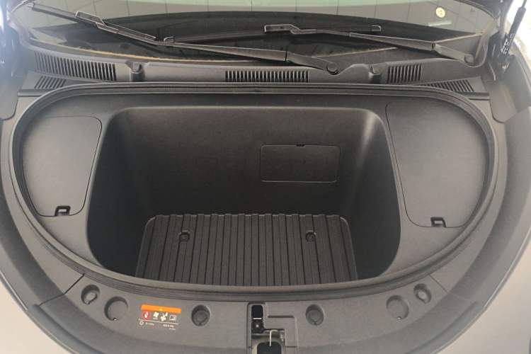 Used Geely Galaxy Geome 2026 Model 310km Dream Edition Engine Bay