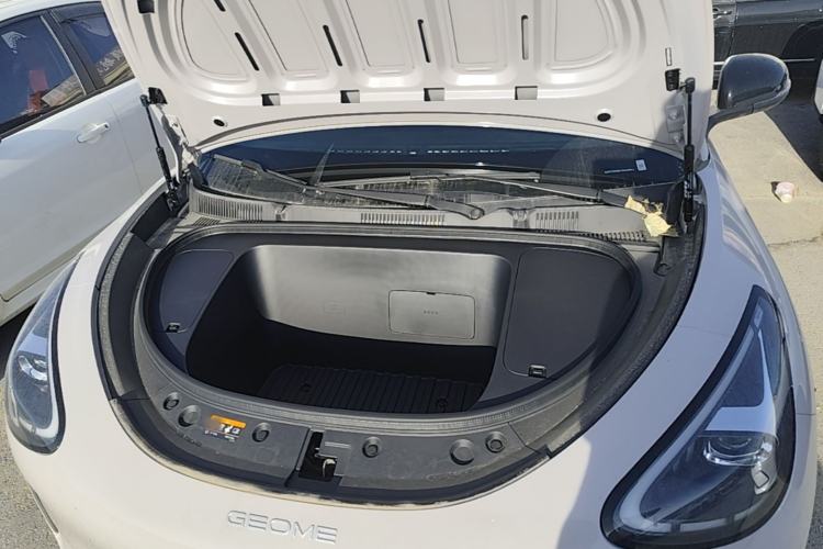 Used Geely Galaxy Geome 2026 Model 310km Dream Edition Engine Bay