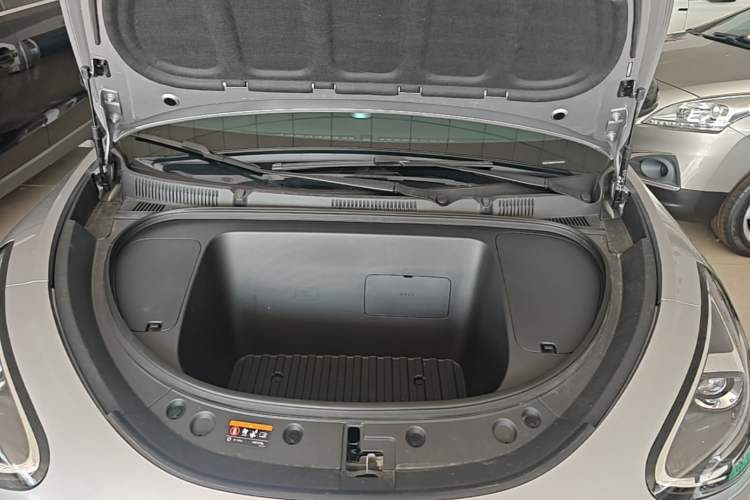 Used Geely Galaxy Geome 2026 Model 410km Carefree Edition Engine Bay
