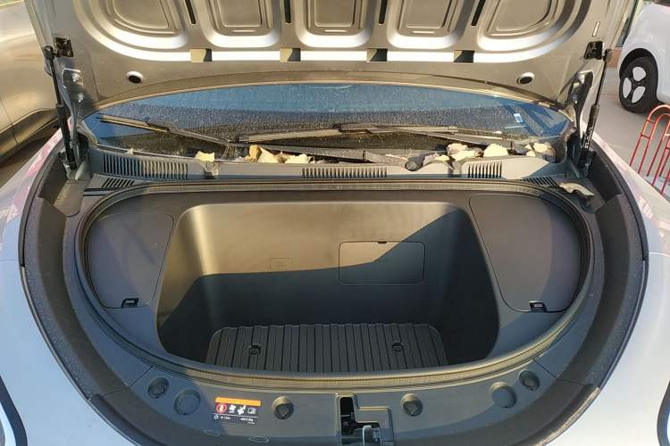 Used Geely Galaxy Geome 2026 Model 310km Youth Edition Engine Bay