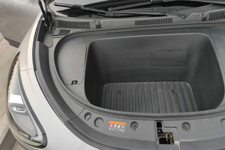 Used Geely Galaxy Geome 2026 Model 410km Freedom Edition Engine Bay Right