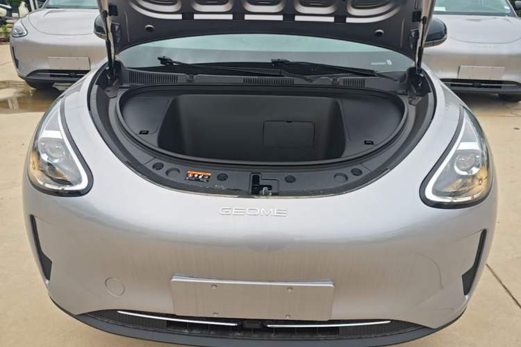 Used Geely Galaxy Geome 2026 Model 310km Youth Edition Engine Bay