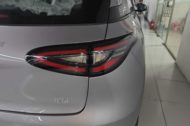 Used Geely Galaxy Geome 2026 Model 310km Youth Edition Exterior 3