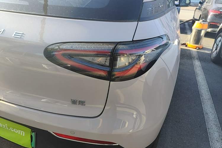 Used Geely Galaxy Geome 2026 Model 410km Freedom Edition Exterior 3