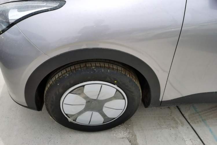 Used Geely Galaxy Geome 2026 Model 310km Youth Edition Exterior 4