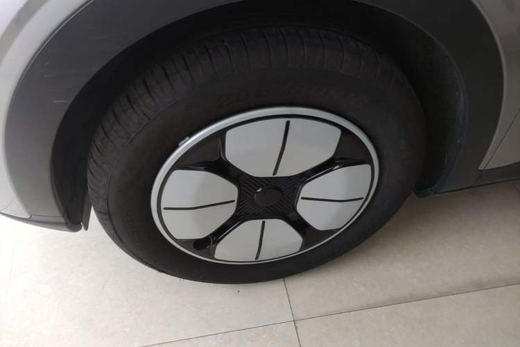 Used Geely Galaxy Geome 2026 Model 310km Youth Edition Exterior 4