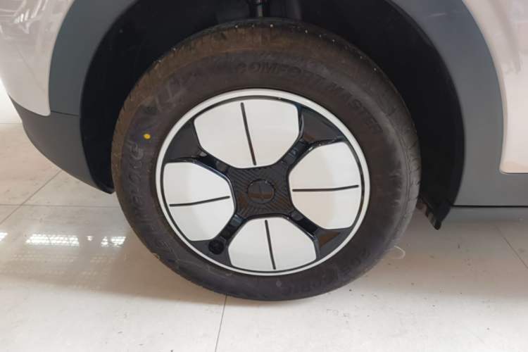 Used Geely Galaxy Geome 2026 Model 310km Youth Edition Exterior 5