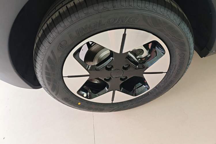 Used Geely Galaxy Geome 2026 Model 310km Dream Edition Exterior 5