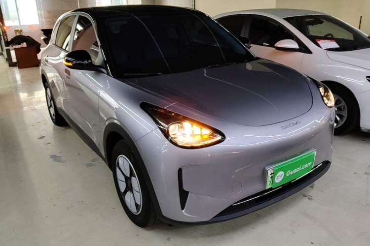 Used Geely Galaxy Geome 2026 Model 310km Youth Edition Front Right 45 Deg