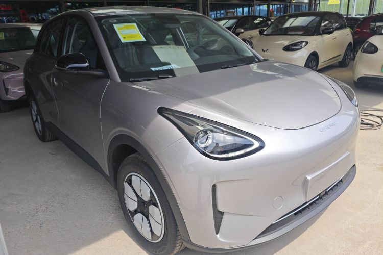 Used Geely Galaxy Geome 2026 Model 310km Youth Edition Front Right 45 Deg