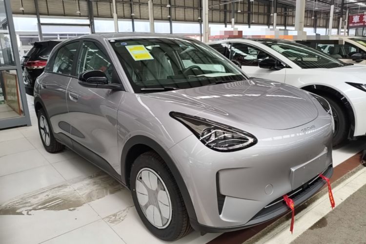 Used Geely Galaxy Geome 2026 Model 310km Youth Edition Front Right 45 Deg
