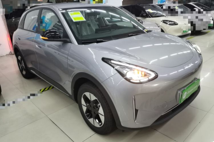 Used Geely Galaxy Geome 2026 310km Wind-Riding Edition Front Right 45 Deg