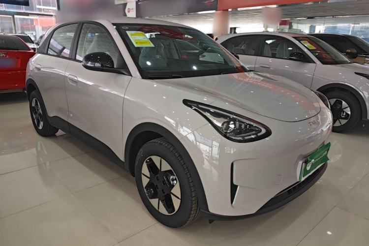 Used Geely Galaxy Geome 2026 Model 410km Freedom Edition Front Right 45 Deg