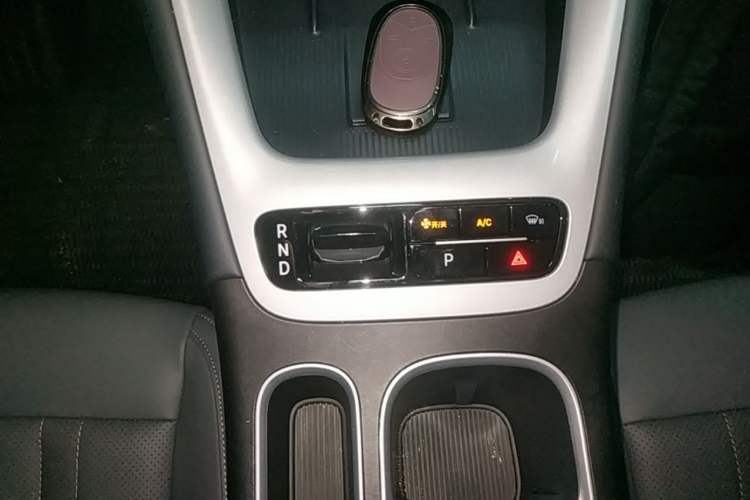Used Geely Galaxy Geome 2026 Model 410km Exploration Edition Gear Lever