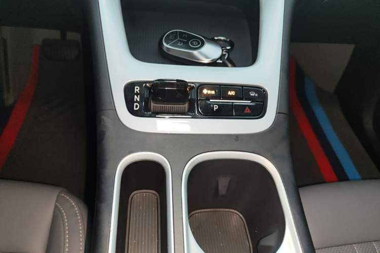 Used Geely Galaxy Geome 2026 Model 310km Youth Edition Gear Lever