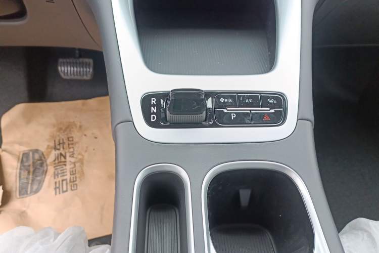 Used Geely Galaxy Geome 2026 Model 310km Dream Edition Gear Lever