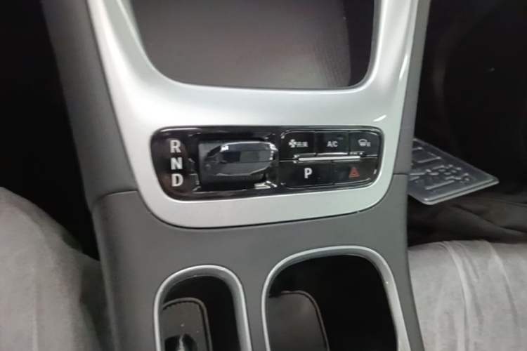 Used Geely Galaxy Geome 2026 Model 310km Dream Edition Gear Lever