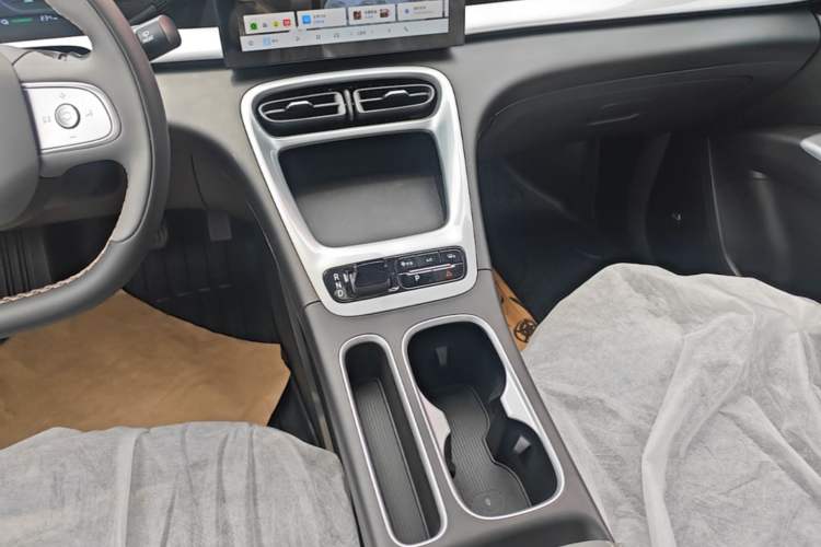 Used Geely Galaxy Geome 2026 Model 310km Youth Edition Gear Lever