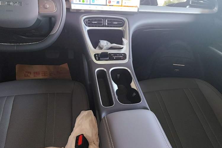 Used Geely Galaxy Geome 2026 Model 310km Dream Edition Gear Lever