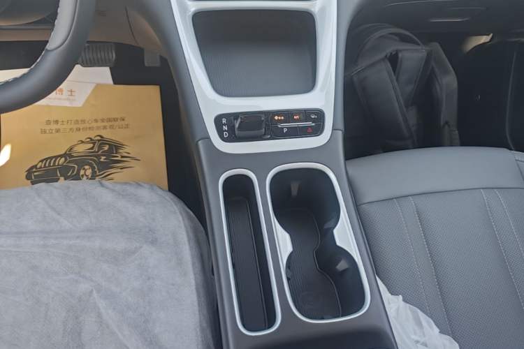 Used Geely Galaxy Geome 2026 Model 310km Dream Edition Gear Lever