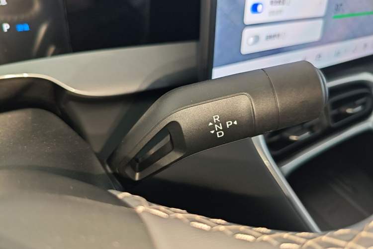 Used Geely Galaxy Geome 2026 480km Exploration Edition Gear Lever