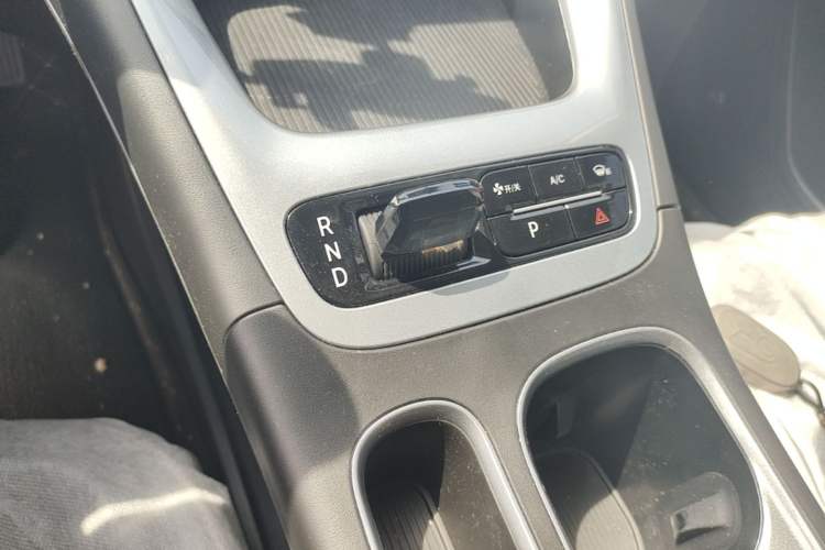 Used Geely Galaxy Geome 2026 Model 310km Youth Edition Gear Lever