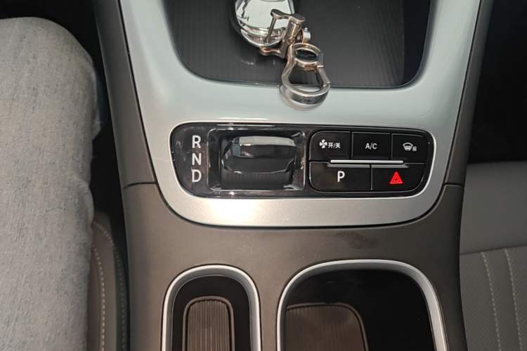 Used Geely Galaxy Geome 2026 Model 410km Carefree Edition Gear Lever