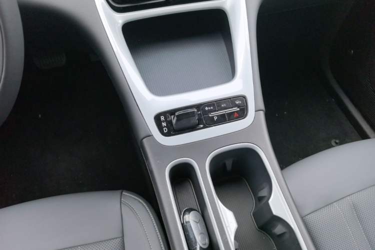 Used Geely Galaxy Geome 2026 Model 310km Dream Edition Gear Lever