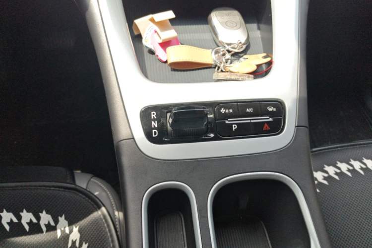 Used Geely Galaxy Geome 2026 Model 410km Freedom Edition Gear Lever