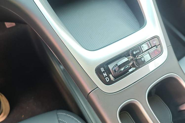 Used Geely Galaxy Geome 2026 Model 410km Carefree Edition Gear Lever