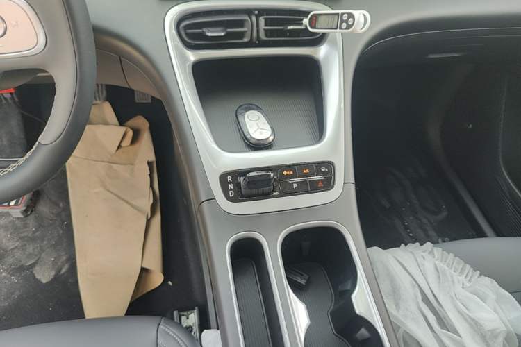 Used Geely Galaxy Geome 2026 Model 310km Youth Edition Gear Lever