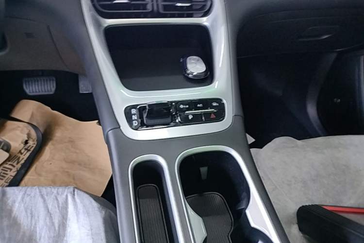 Used Geely Galaxy Geome 2026 Model 310km Dream Edition Gear Lever