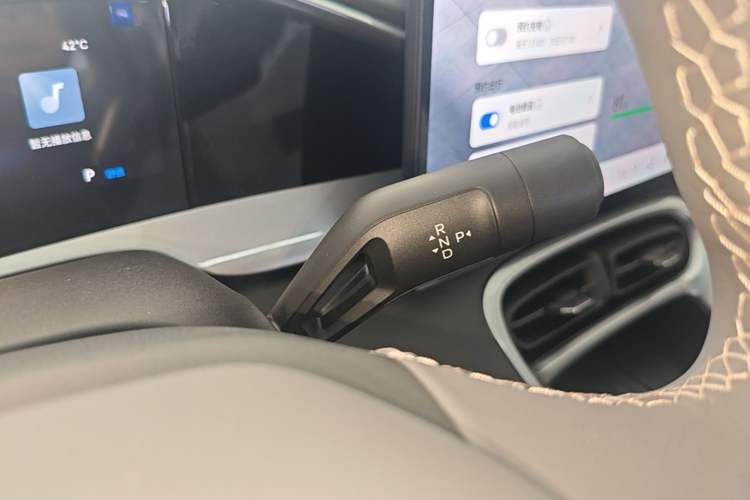 Used Geely Galaxy Geome 2026 480km Exploration Edition Gear Lever