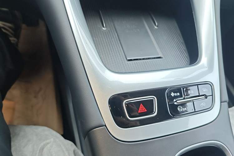 Used Geely Galaxy Geome 2026 480km Exploration Edition Gear Lever