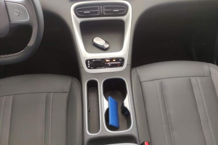 Used Geely Galaxy Geome 2026 Model 310km Youth Edition Gear Lever