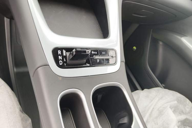 Used Geely Galaxy Geome 2026 Model 310km Dream Edition Gear Lever