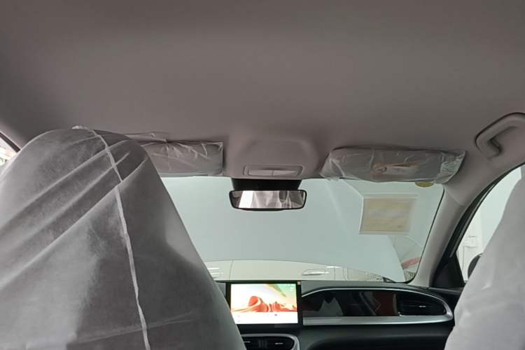 Used Geely Galaxy Geome 2026 Model 310km Youth Edition Headliner