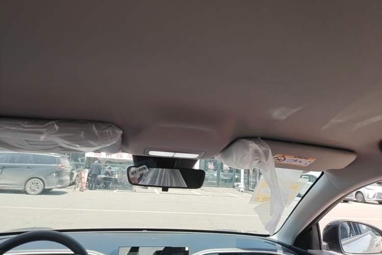 Used Geely Galaxy Geome 2026 Model 310km Youth Edition Headliner