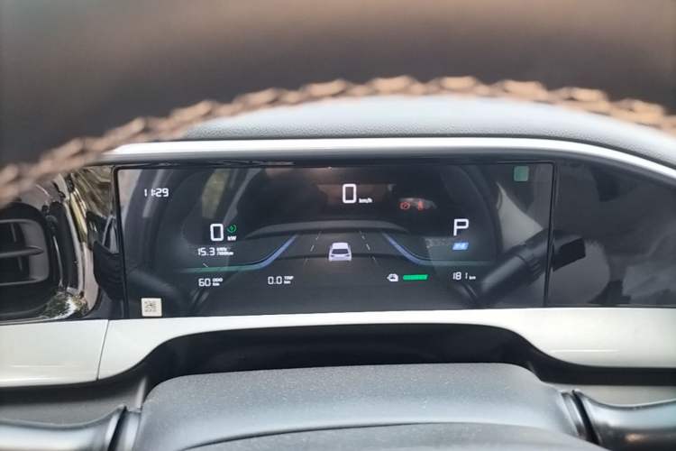 Used Geely Galaxy Geome 2026 Model 310km Youth Edition Instrument Cluster