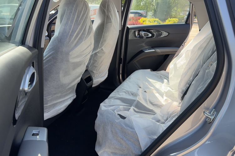 Used Geely Galaxy Geome 2026 Model 310km Youth Edition Interior 2