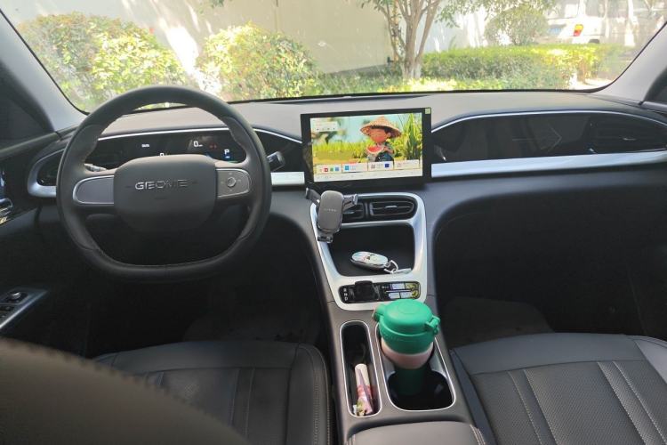 Used Geely Galaxy Geome 2026 Model 310km Youth Edition Interior 2